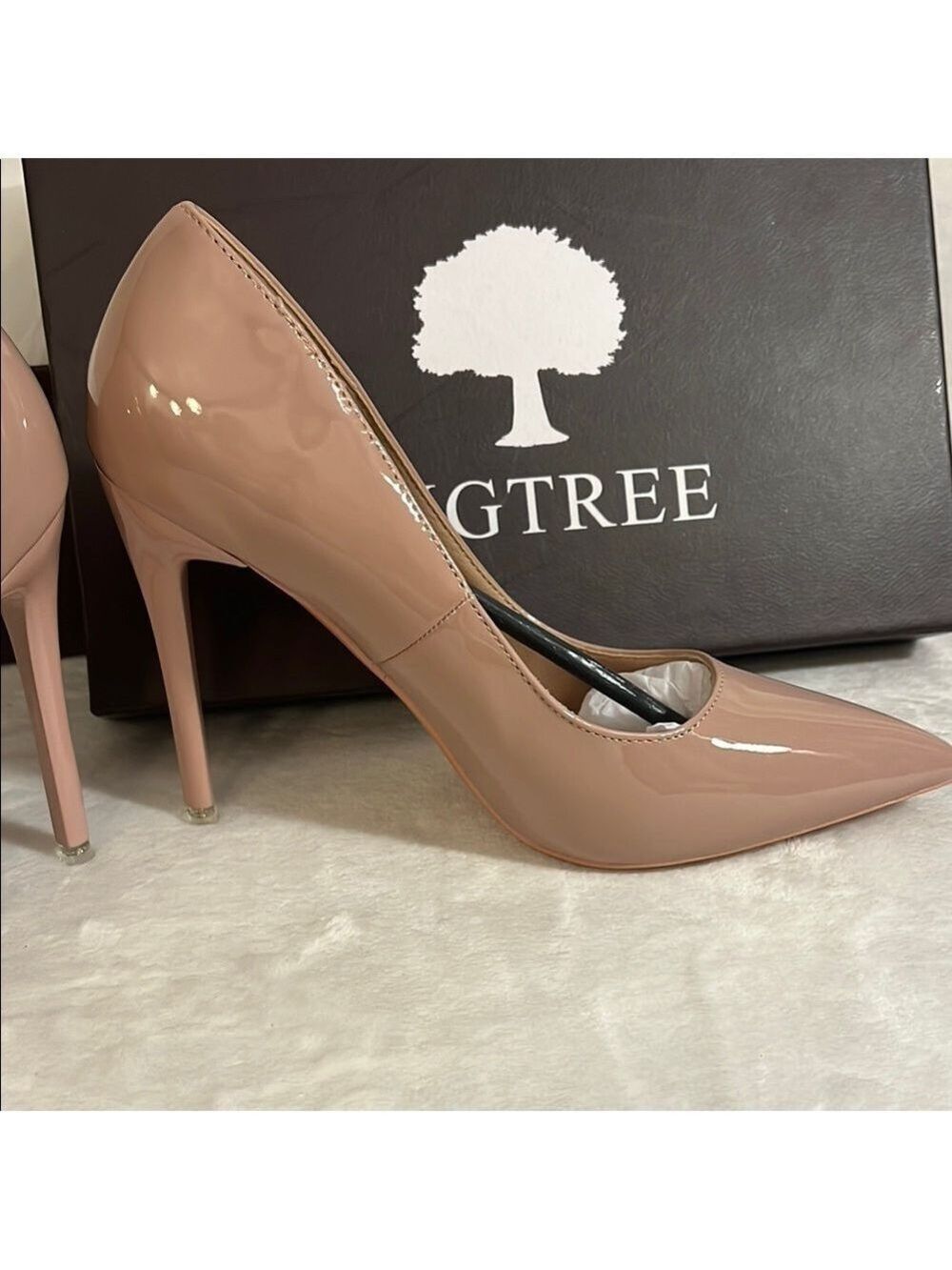 NWOT Blush Stiletto Heels with Glossy Finish and Pointed Toe - Picture 2 of 8